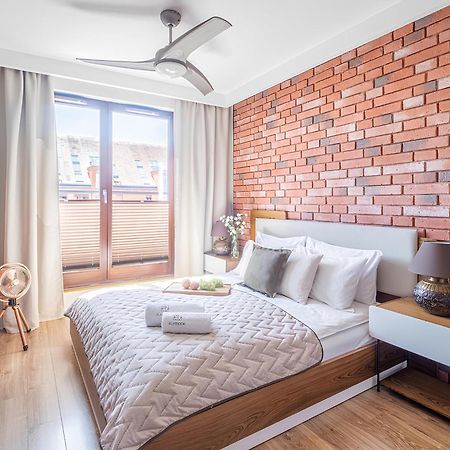 Flatbook - City Center Spa Apartments Motlawa Gdańsk Buitenkant foto