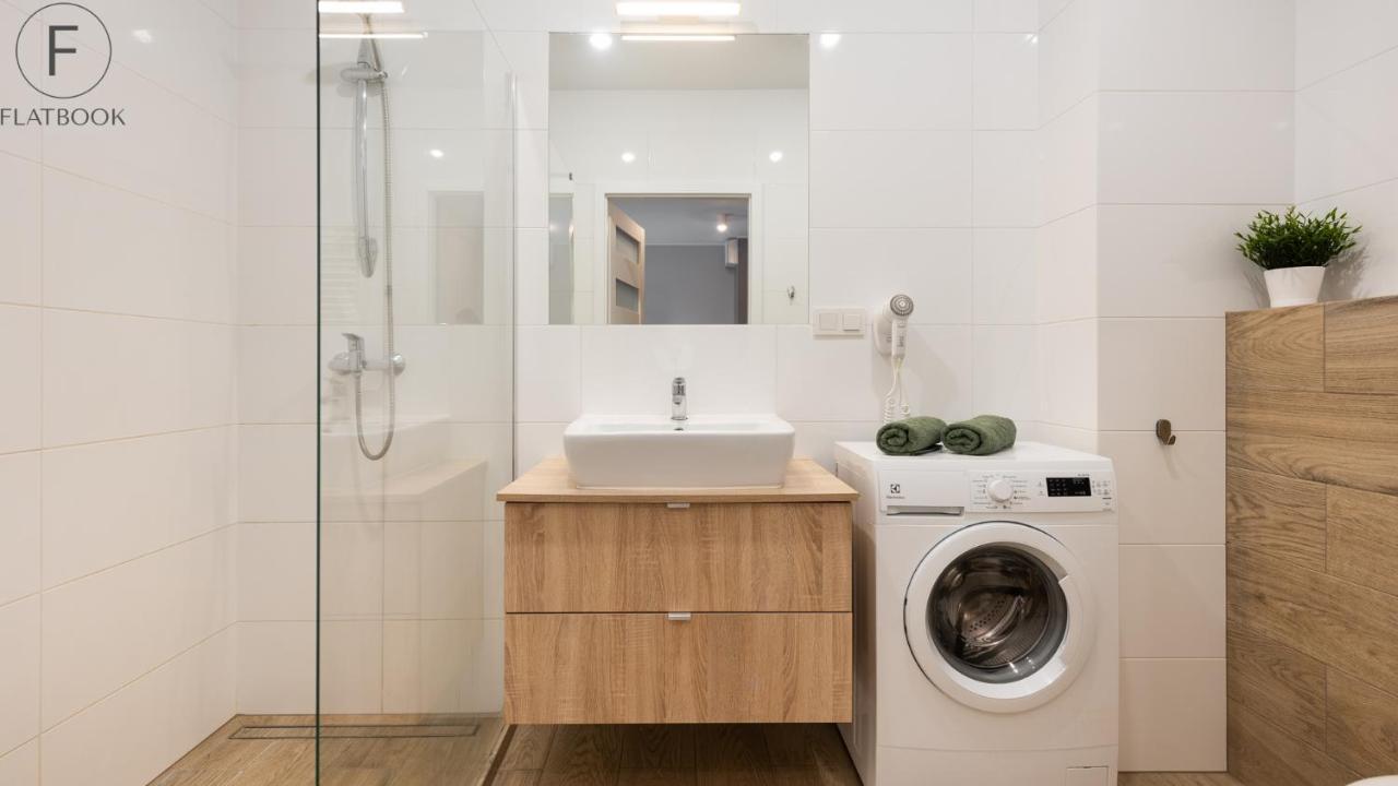 Flatbook - City Center Spa Apartments Motlawa Gdańsk Buitenkant foto