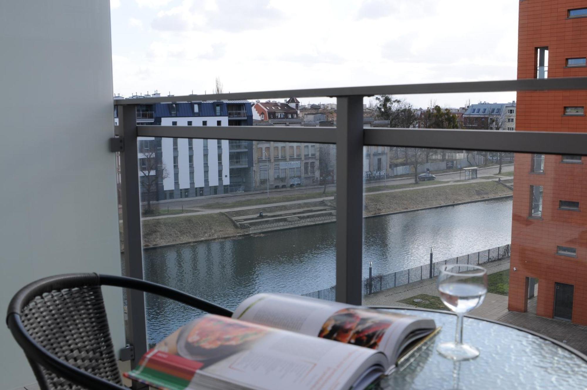 Flatbook - City Center Spa Apartments Motlawa Gdańsk Buitenkant foto